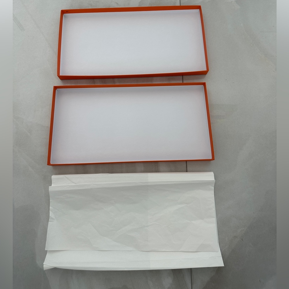 Classic Hermes Long Scarf Box with 2025 Ribbon and Tissue Paper - Picture 9 of 9